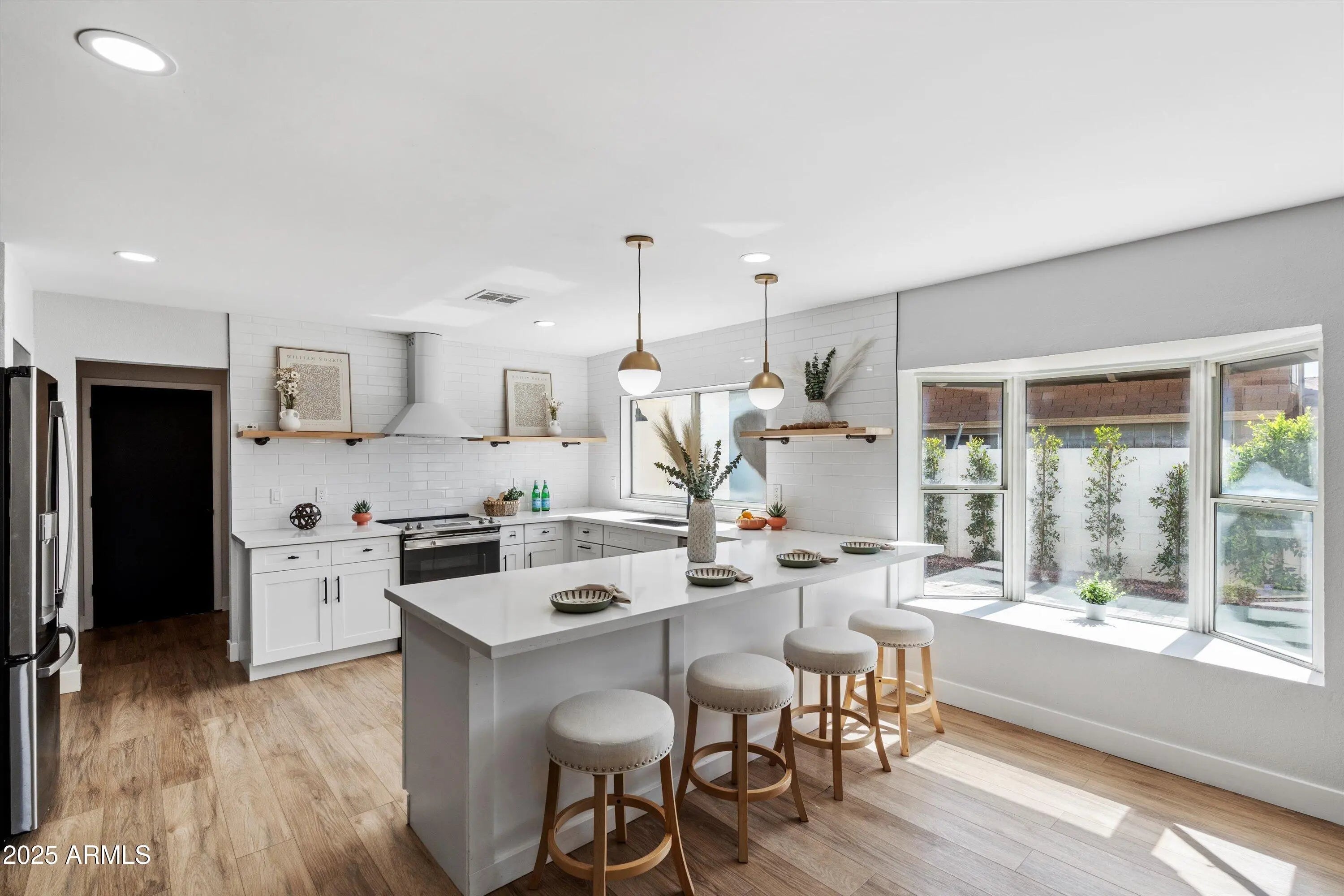 Photo of Listing #6928400