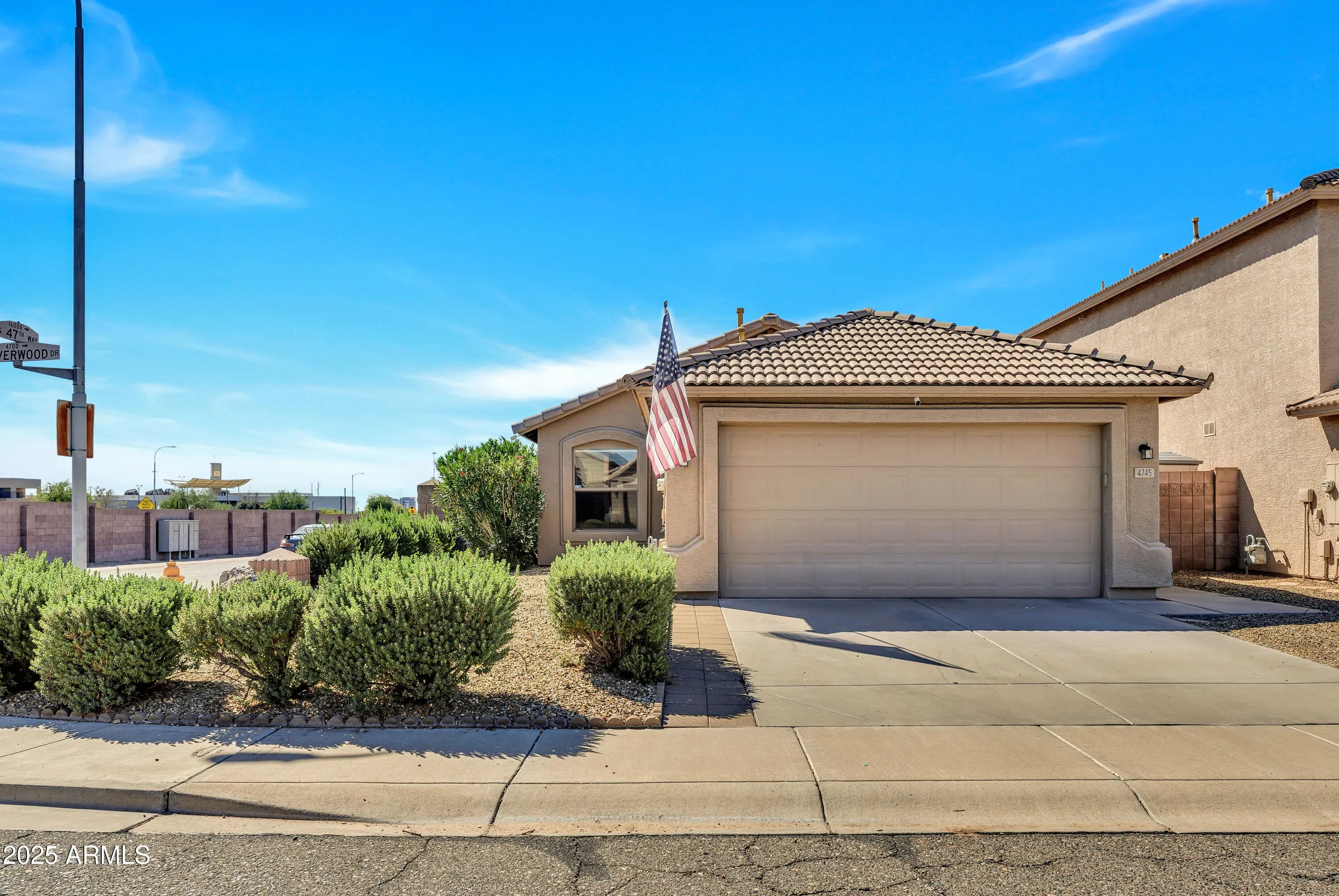 Photo of Listing #6928949