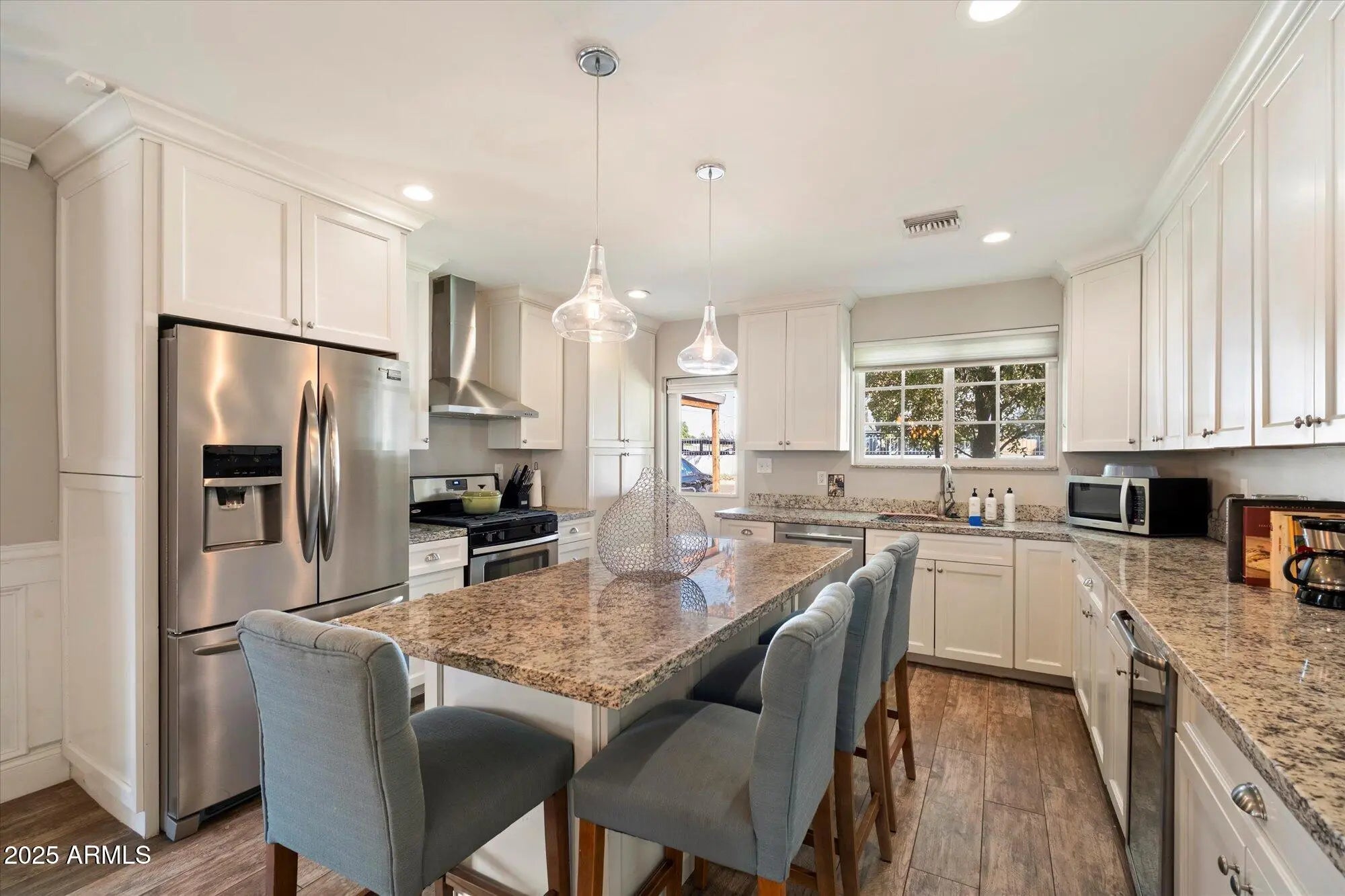 Photo of Listing #6929269