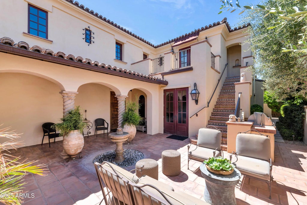 4949 E Lincoln Drive (unit 16), Paradise Valley