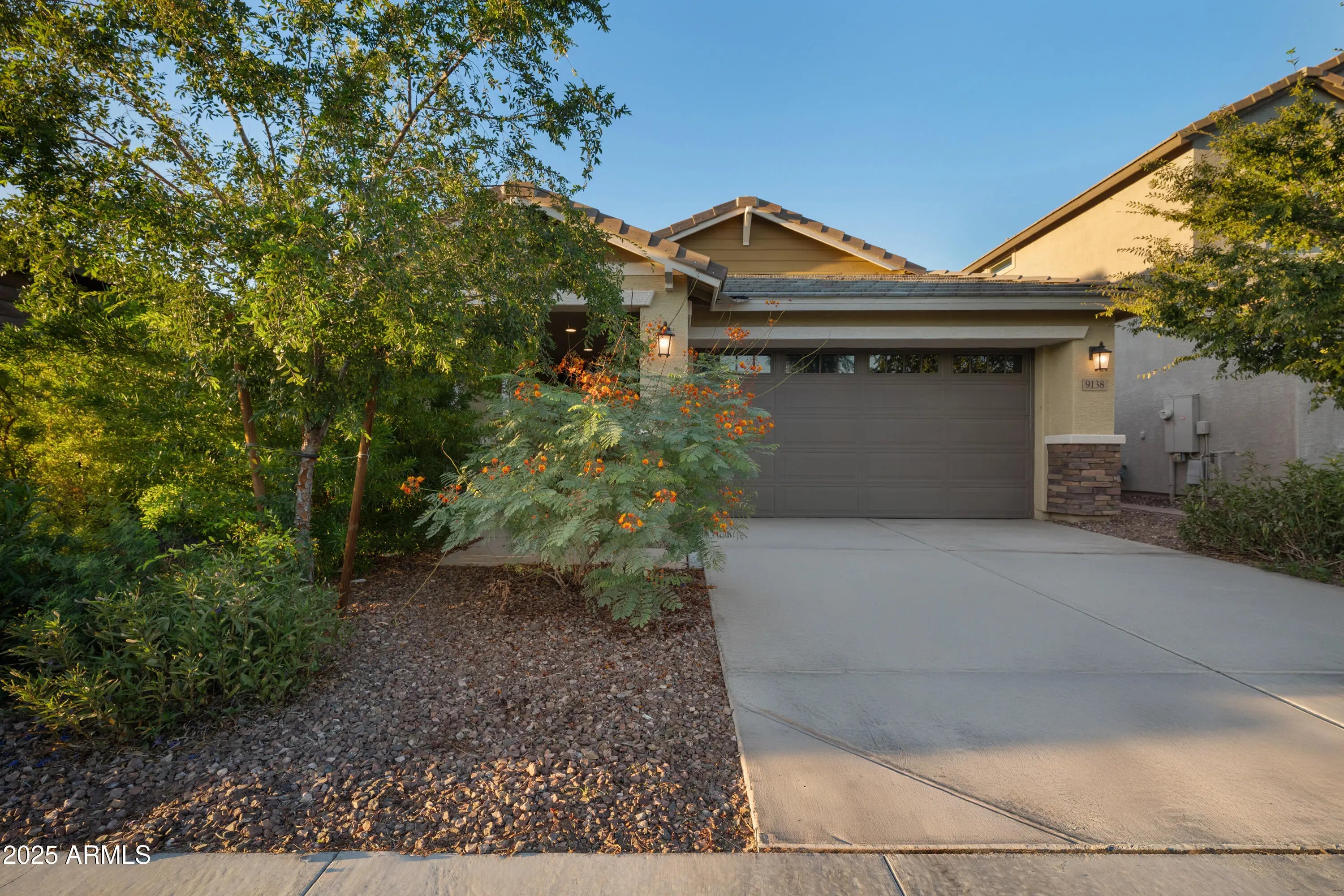 Photo of Listing #6928914