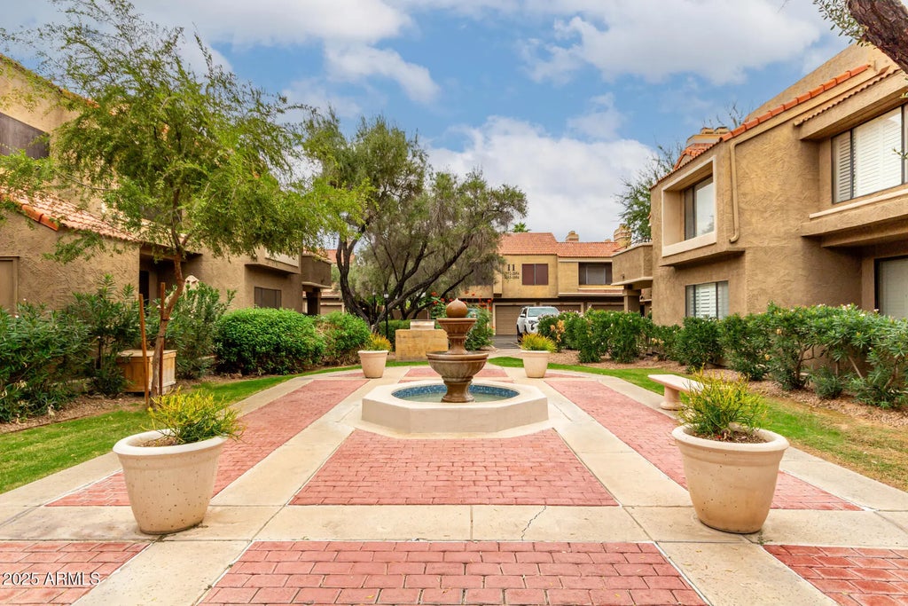 5122 E Shea Boulevard (unit 2050), Scottsdale