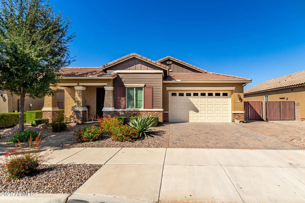 20320 E Canary Way, Queen Creek