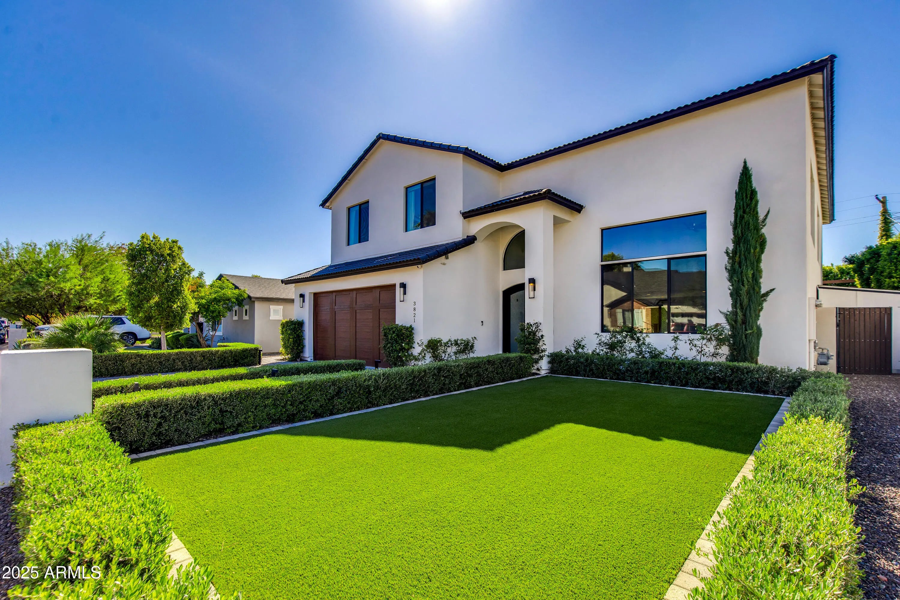 Photo of Listing #6930278