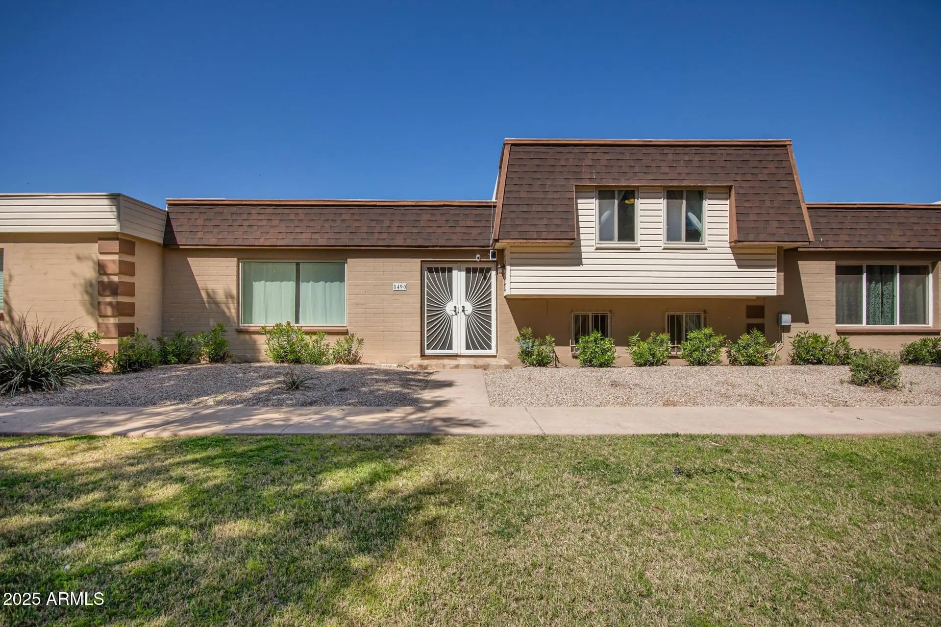 Photo of Listing #6928957