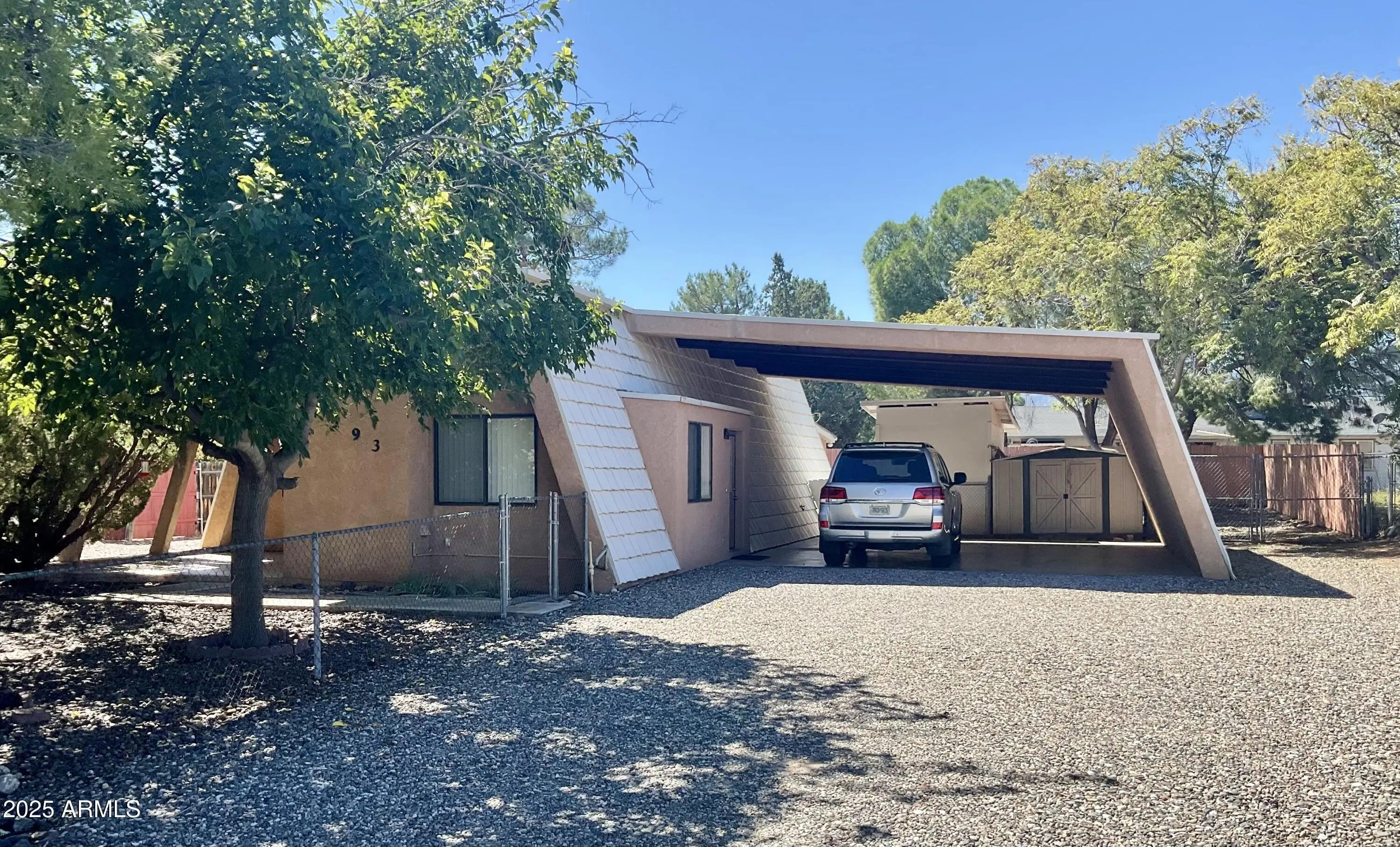 Photo of Listing #6930909