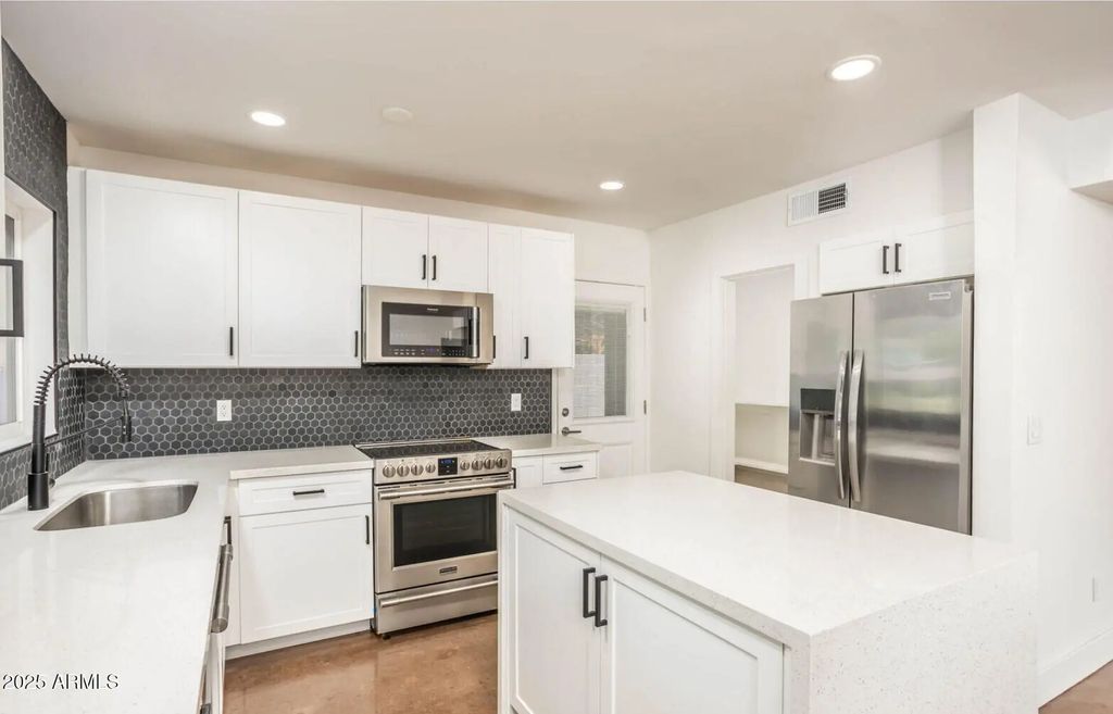 4729 N 24th Street, Phoenix