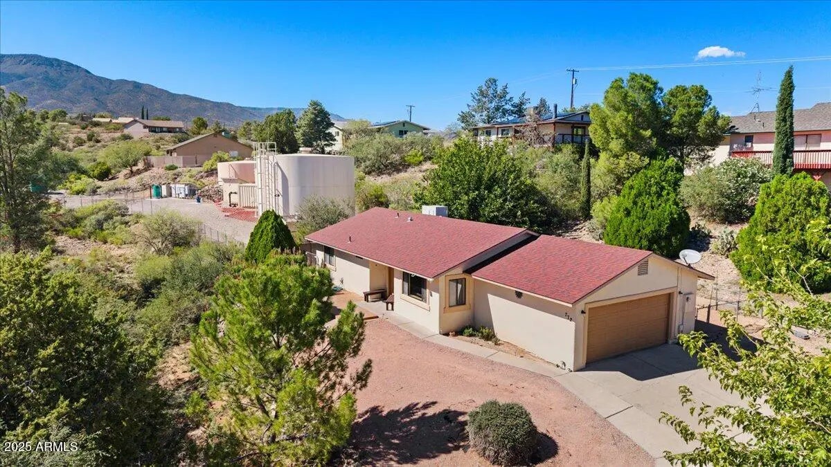 Photo of Listing #6929781