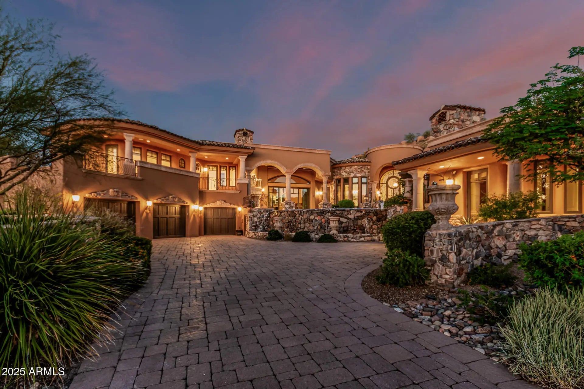 Photo of Listing #6938938