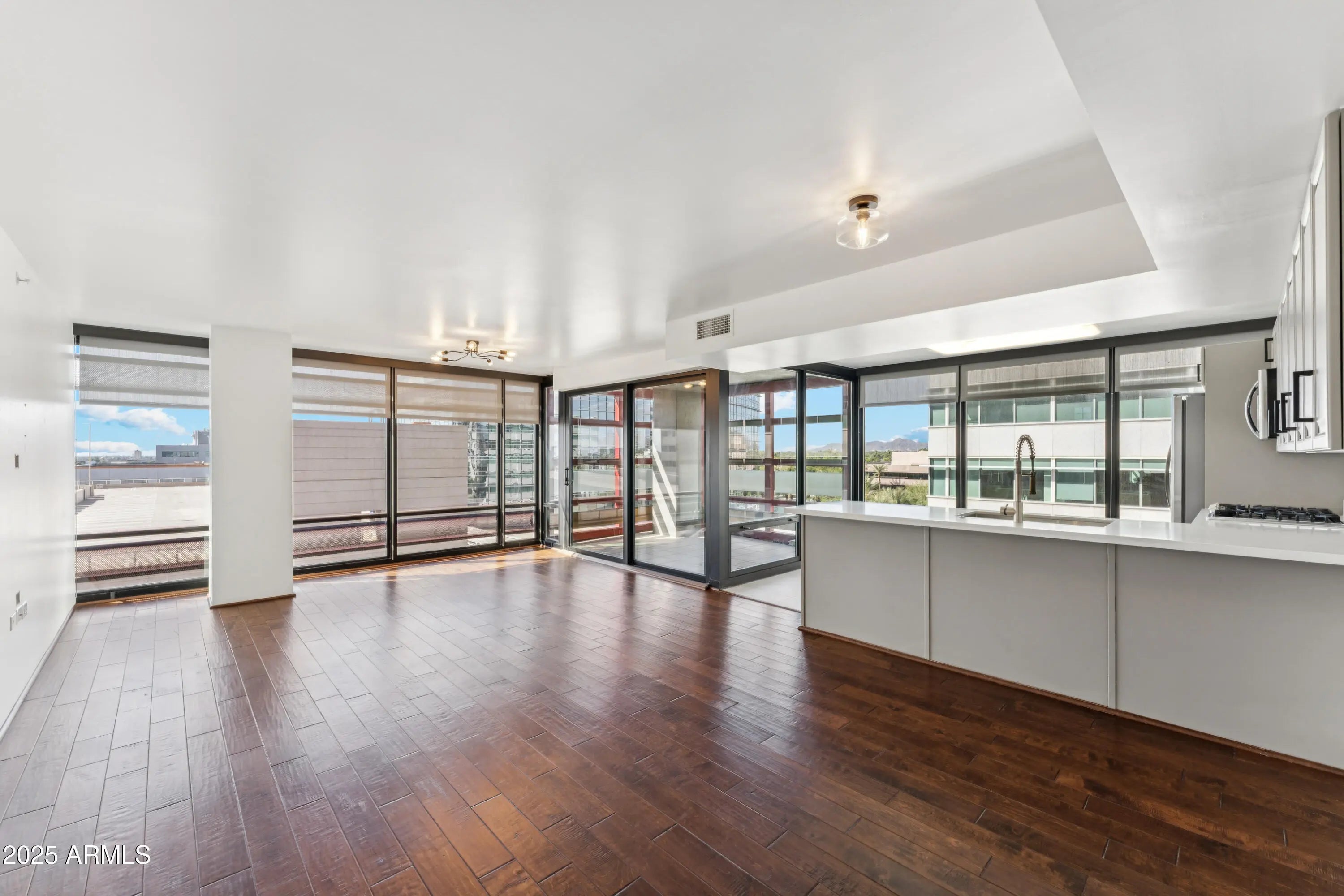 Photo of Listing #6934596