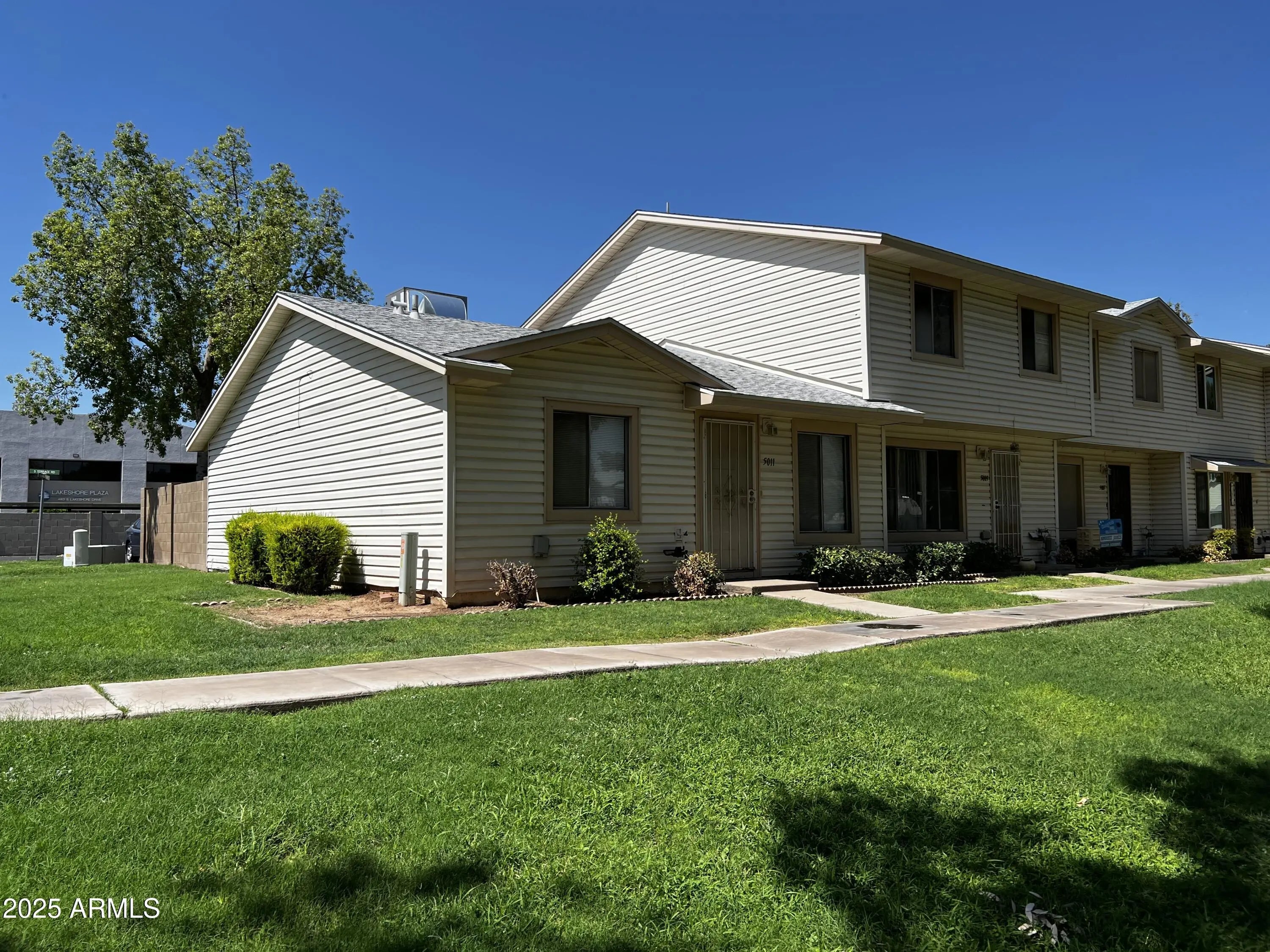 Photo of Listing #6929403