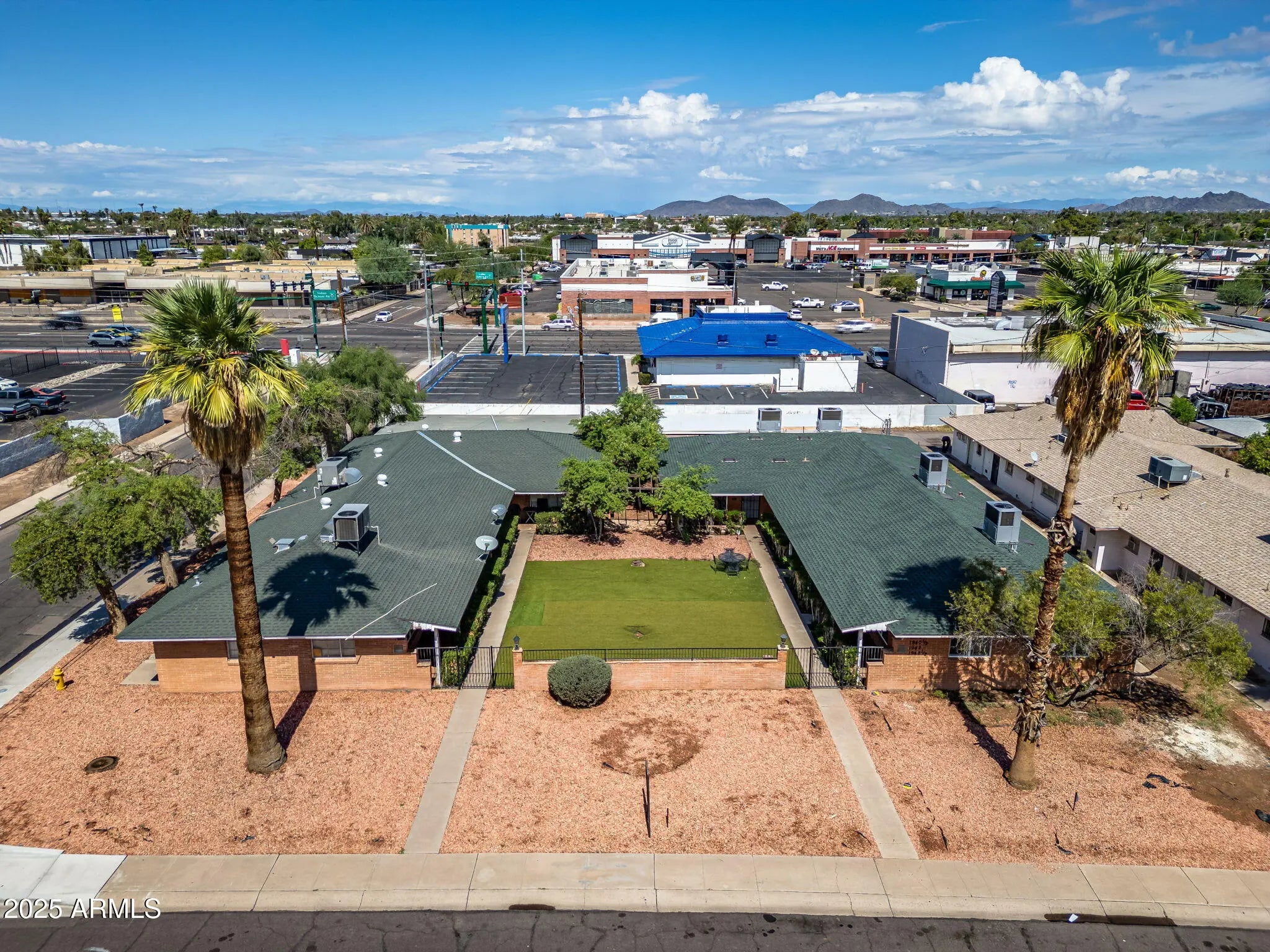 Photo of Listing #6929424