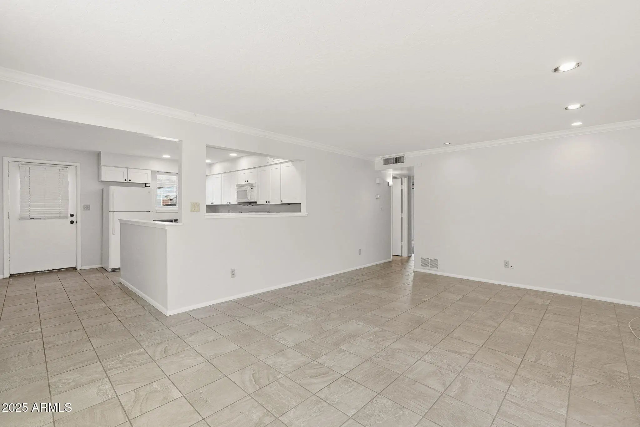 Photo of Listing #6937580