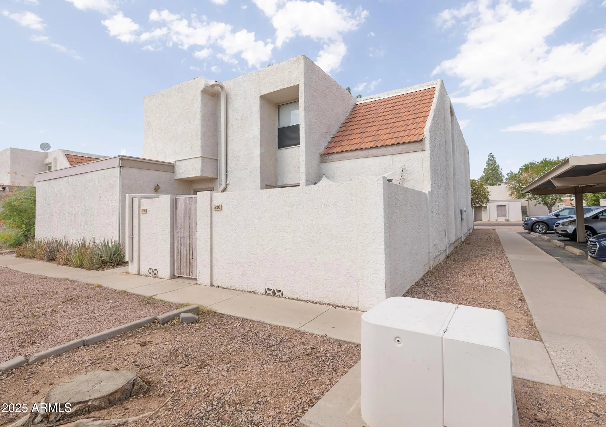 Photo of Listing #6929566