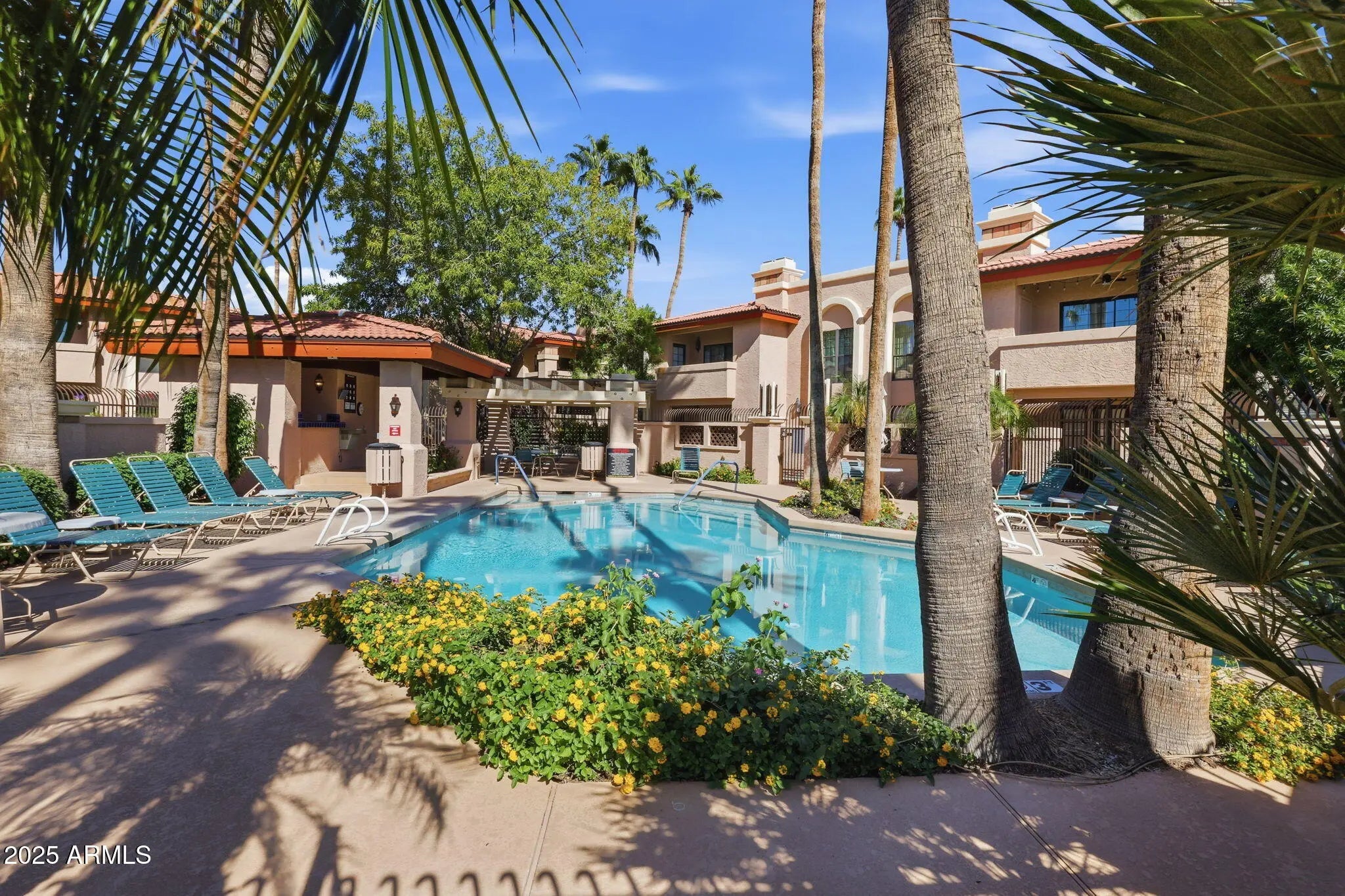 Photo of Listing #6938766