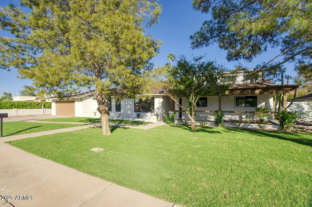 1525 N 25th Street, Mesa