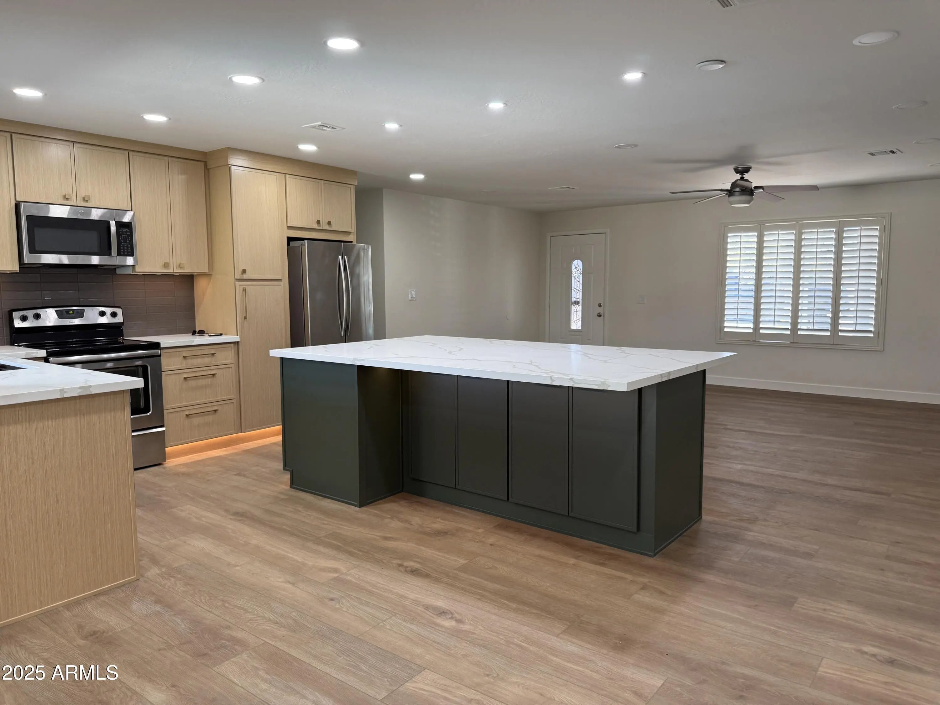 Photo of Listing #6929757