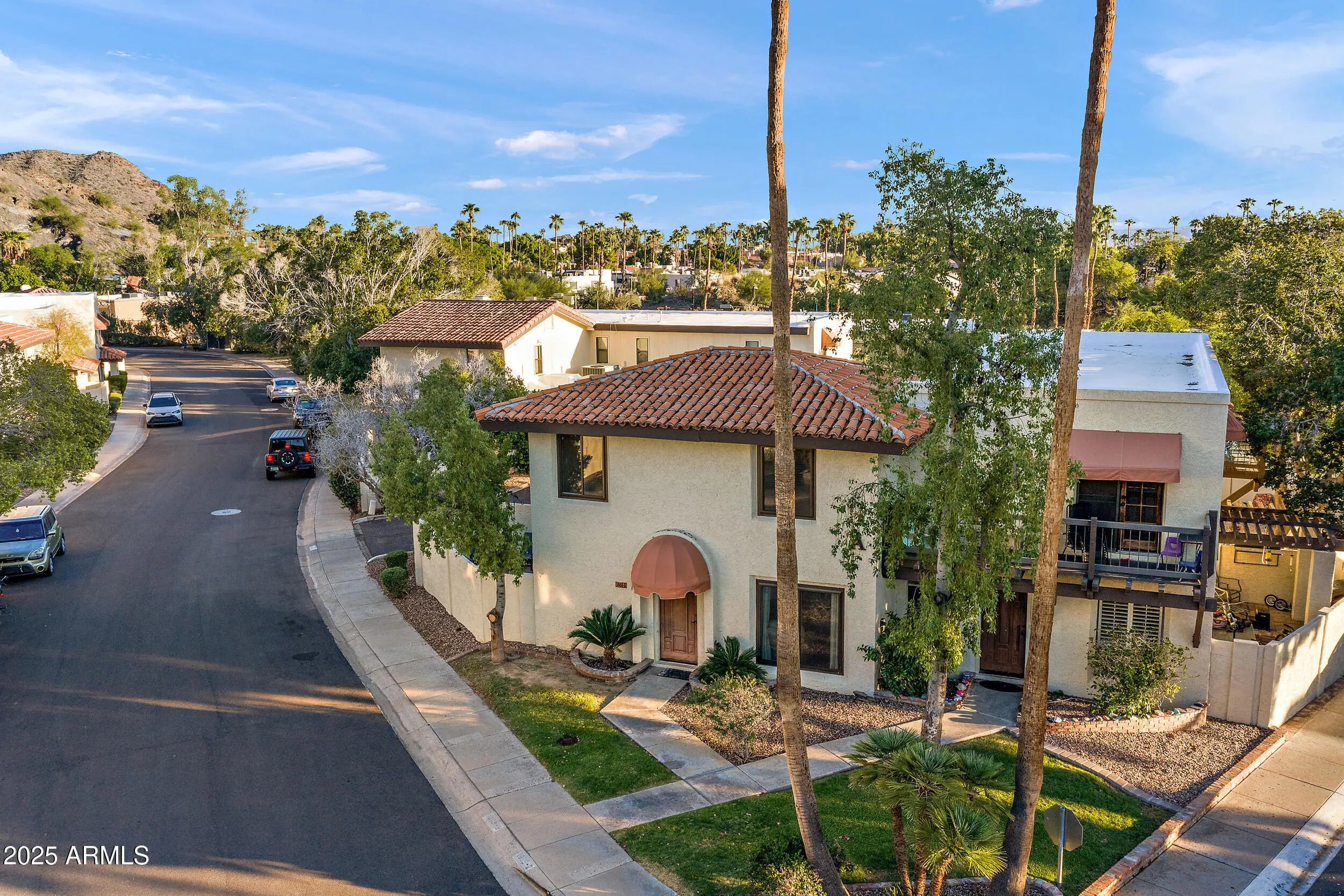 Photo of Listing #6930454