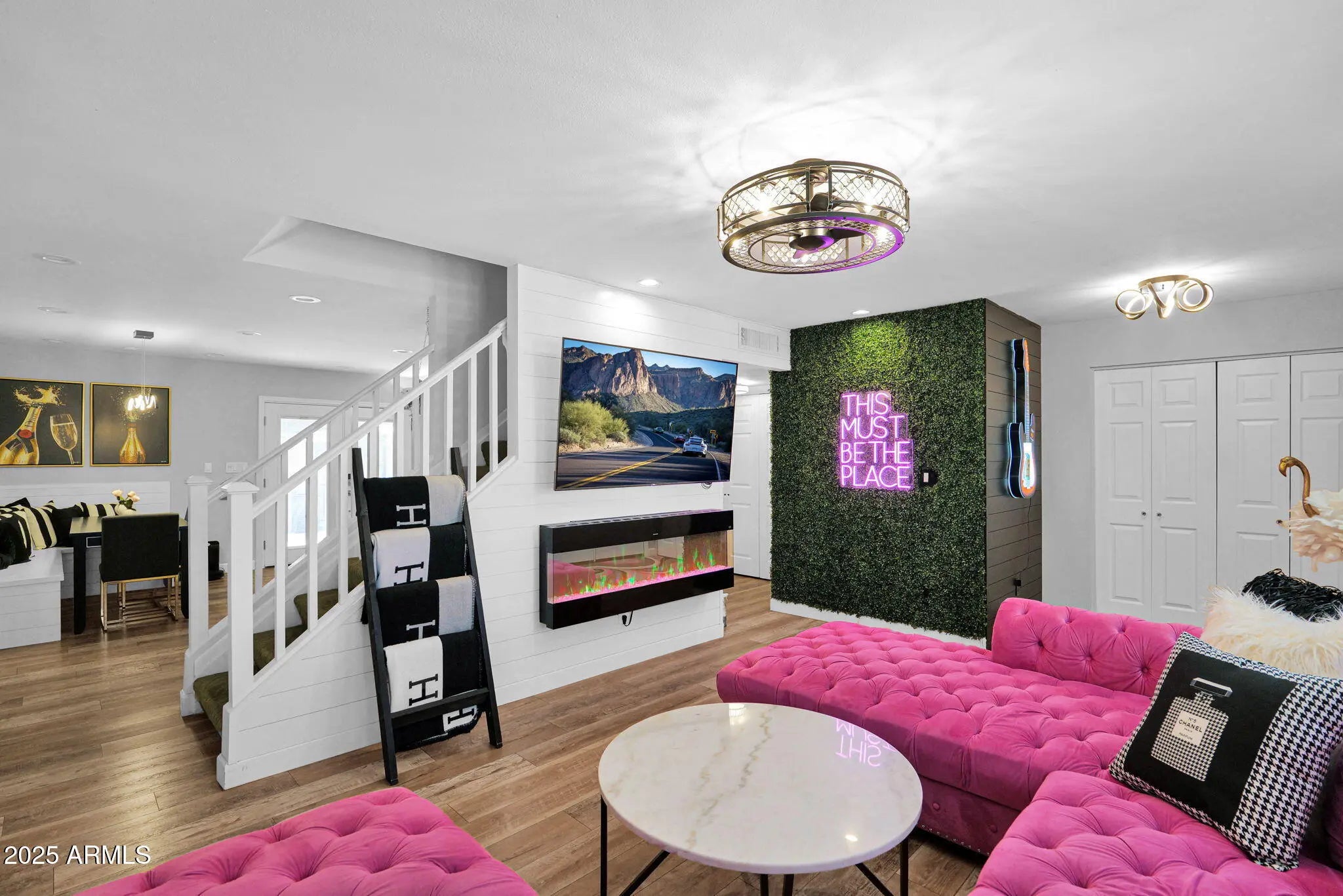 Photo of Listing #6930051