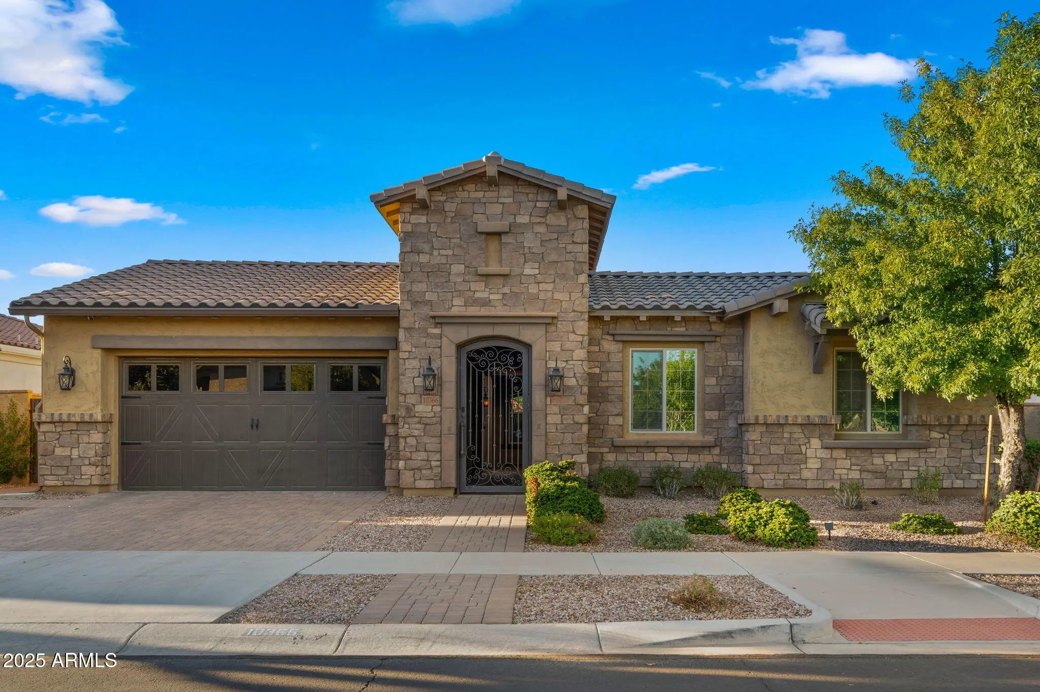 Photo of Listing #6933525