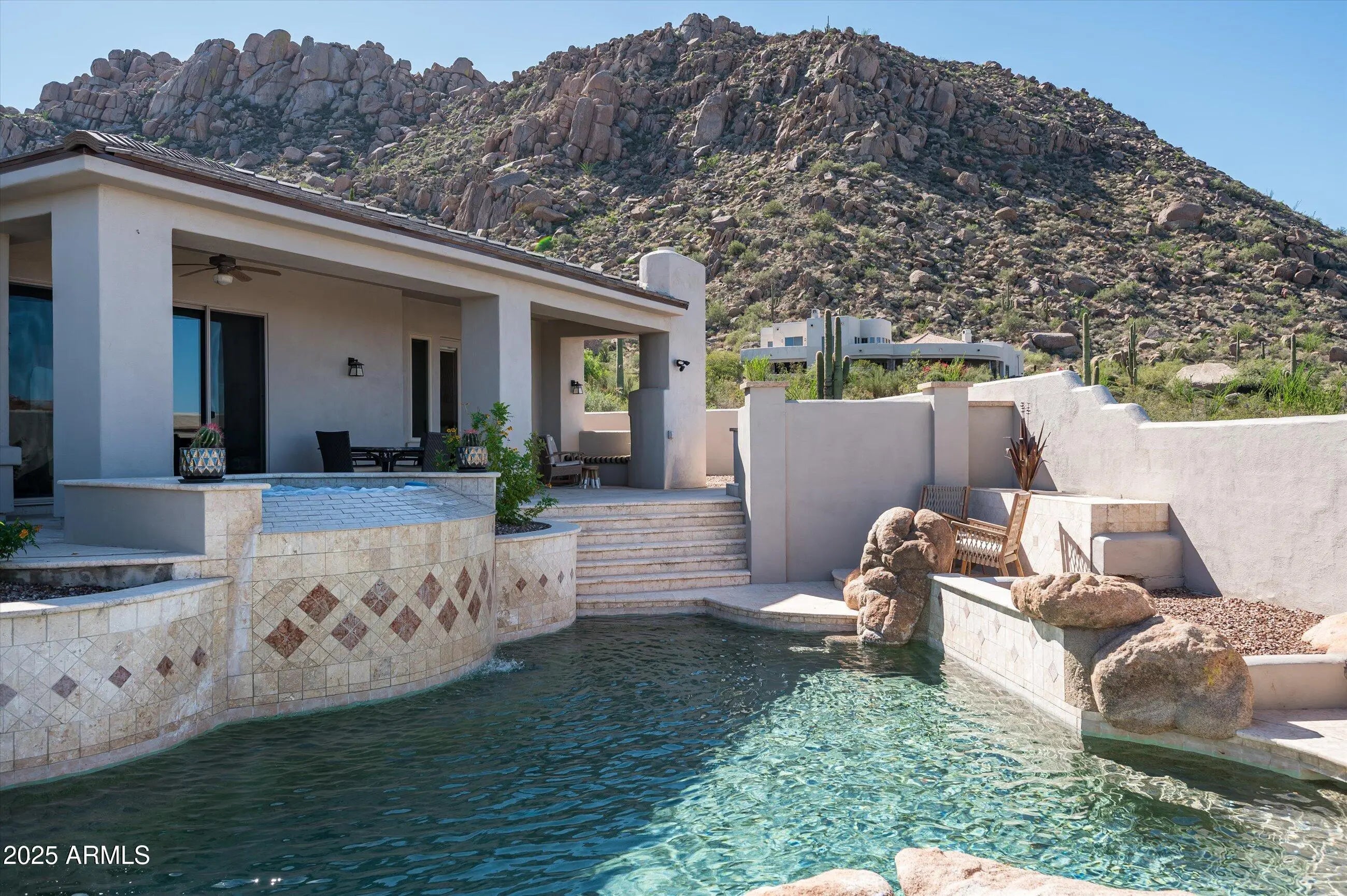 Photo of Listing #6929841