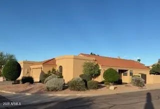 Photo of Listing #6929892