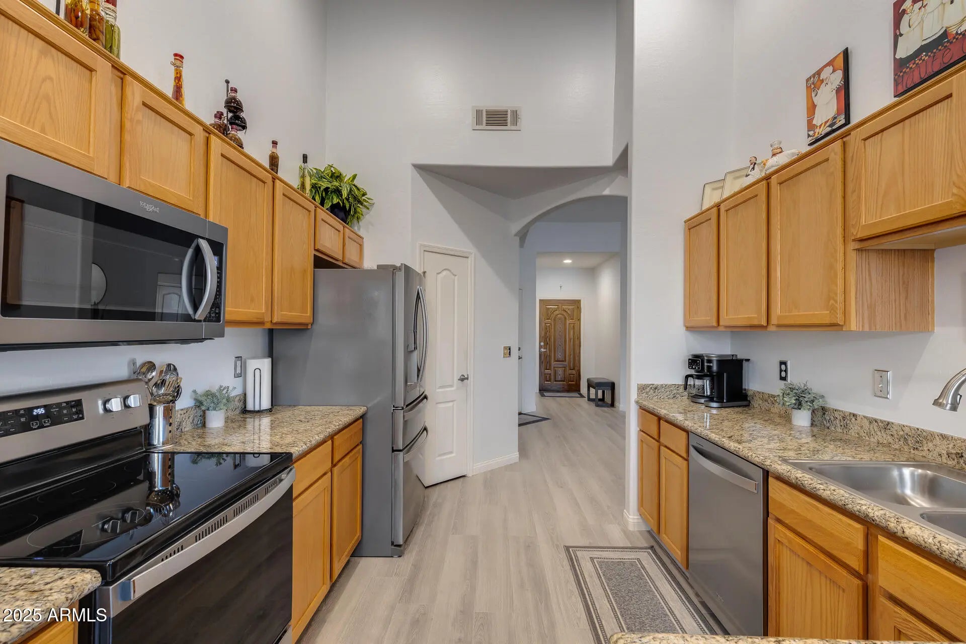 Photo of Listing #6931822