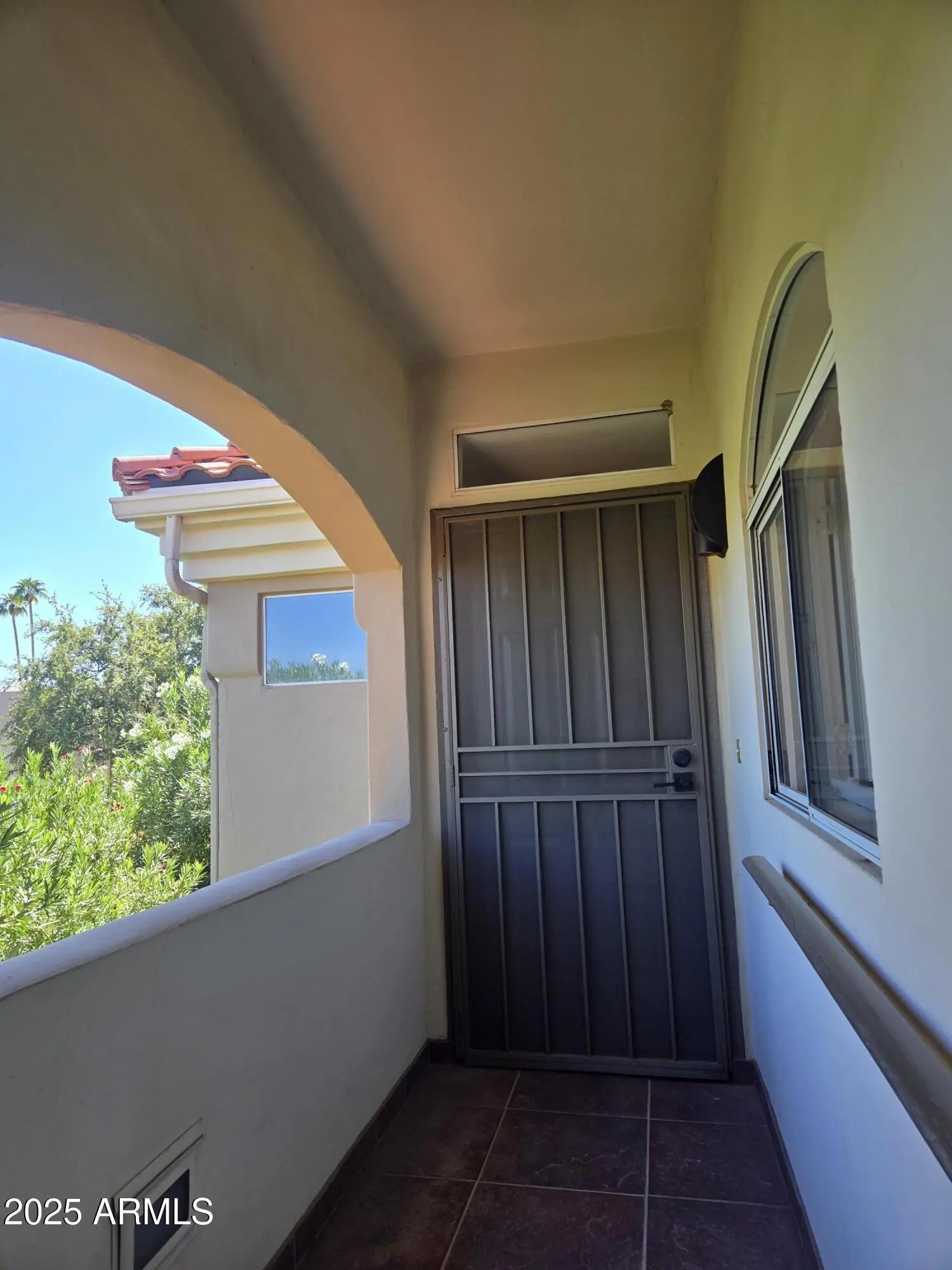 Photo of Listing #6930192