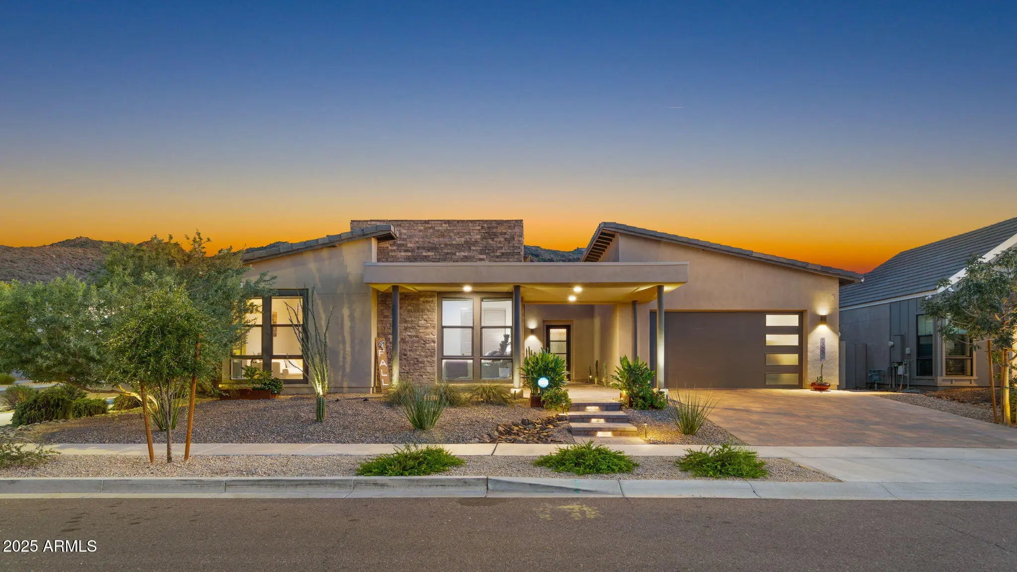 Photo of Listing #6933333