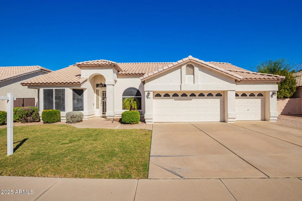 852 W Rawhide Avenue, Gilbert