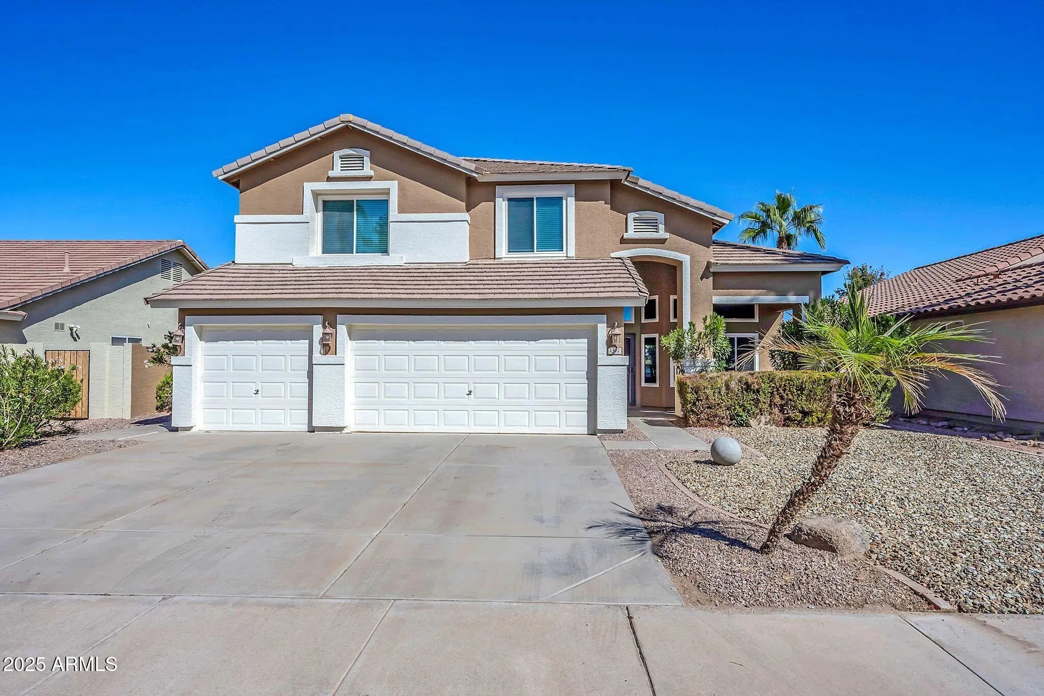 Photo of Listing #6930057