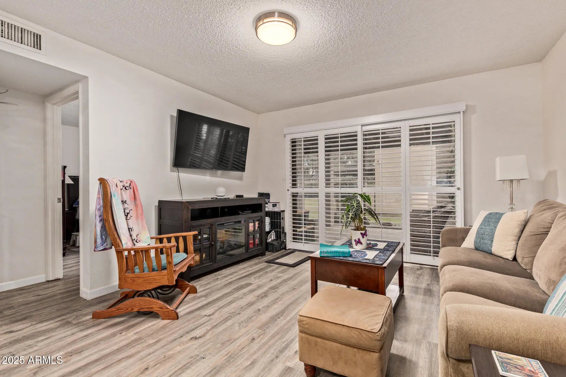 Photo of Listing #6932252