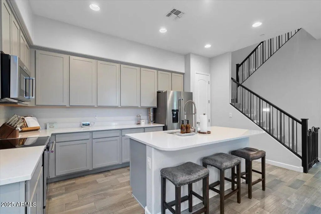 3041 N 37th Way, Phoenix