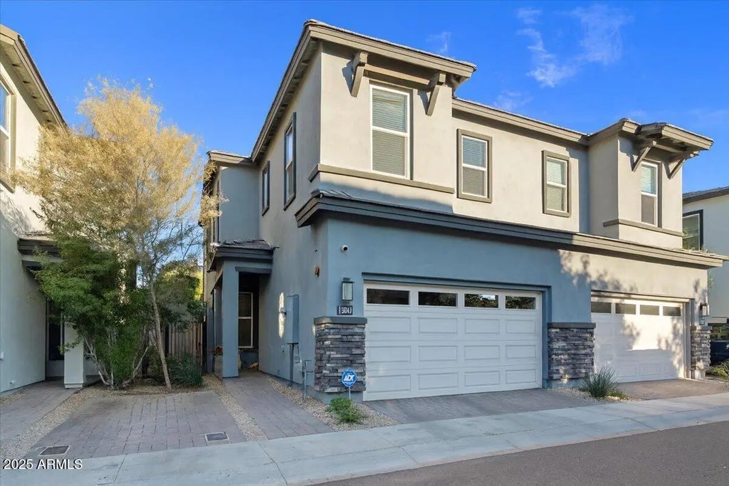 3041 N 37th Way, Phoenix