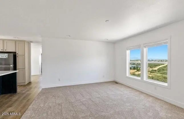 Photo of Listing #6930740