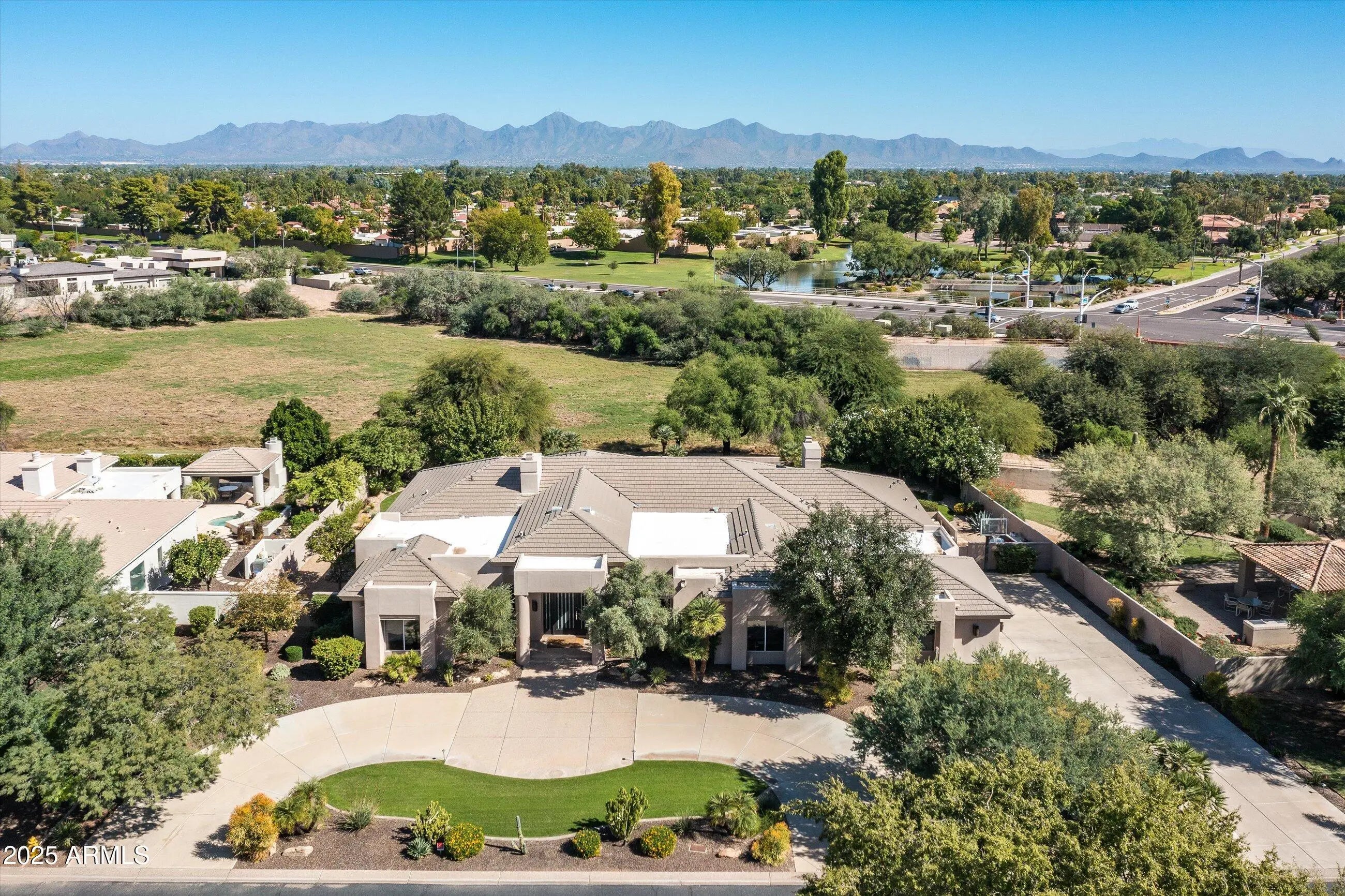 Photo of Listing #6940072