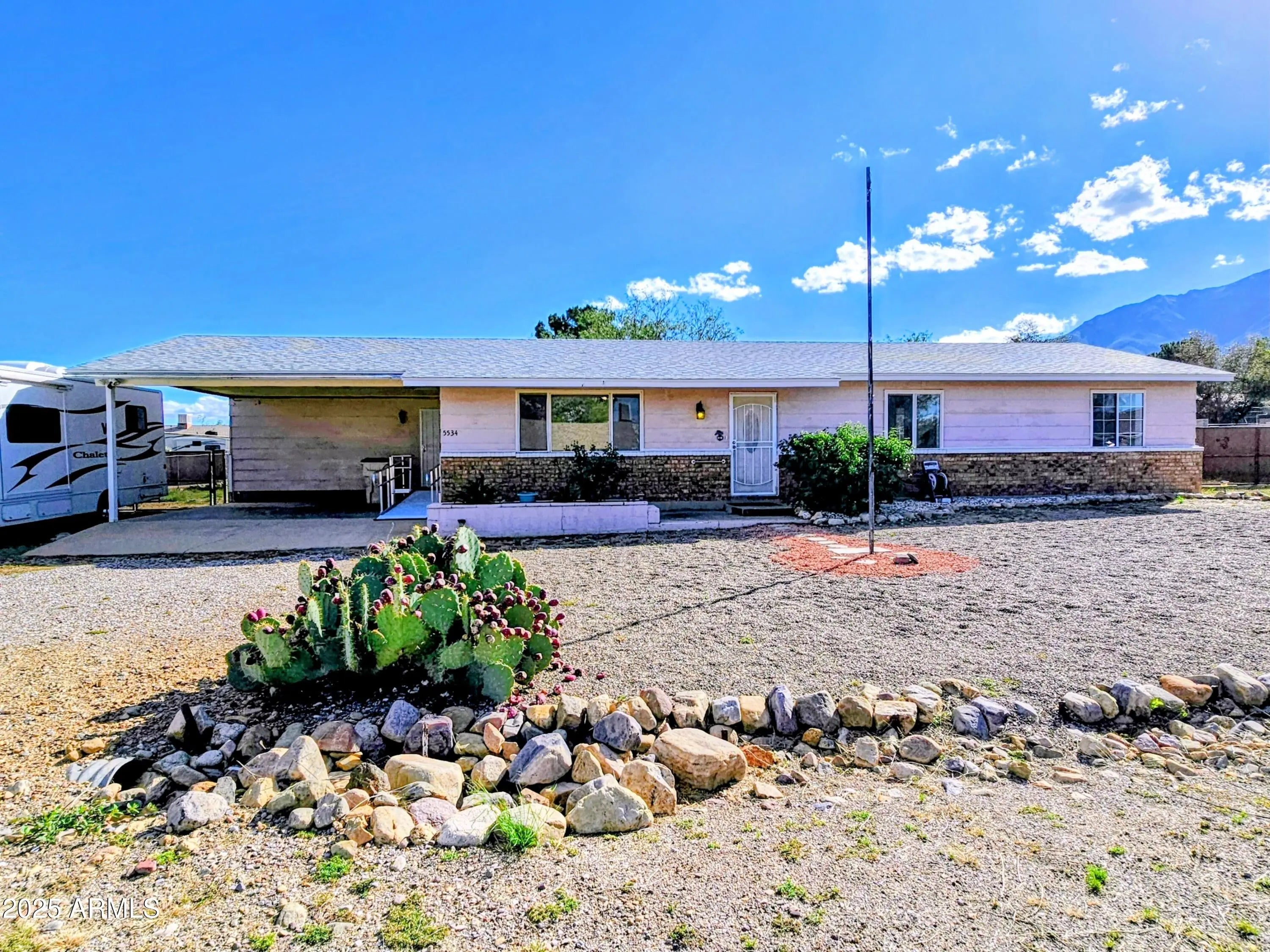 Photo of Listing #6935816