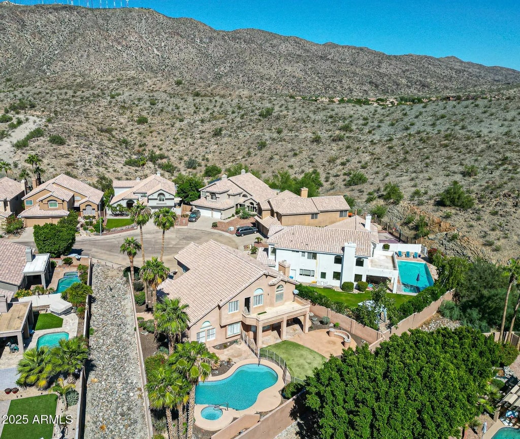 815 E Desert Trumpet Road, Phoenix