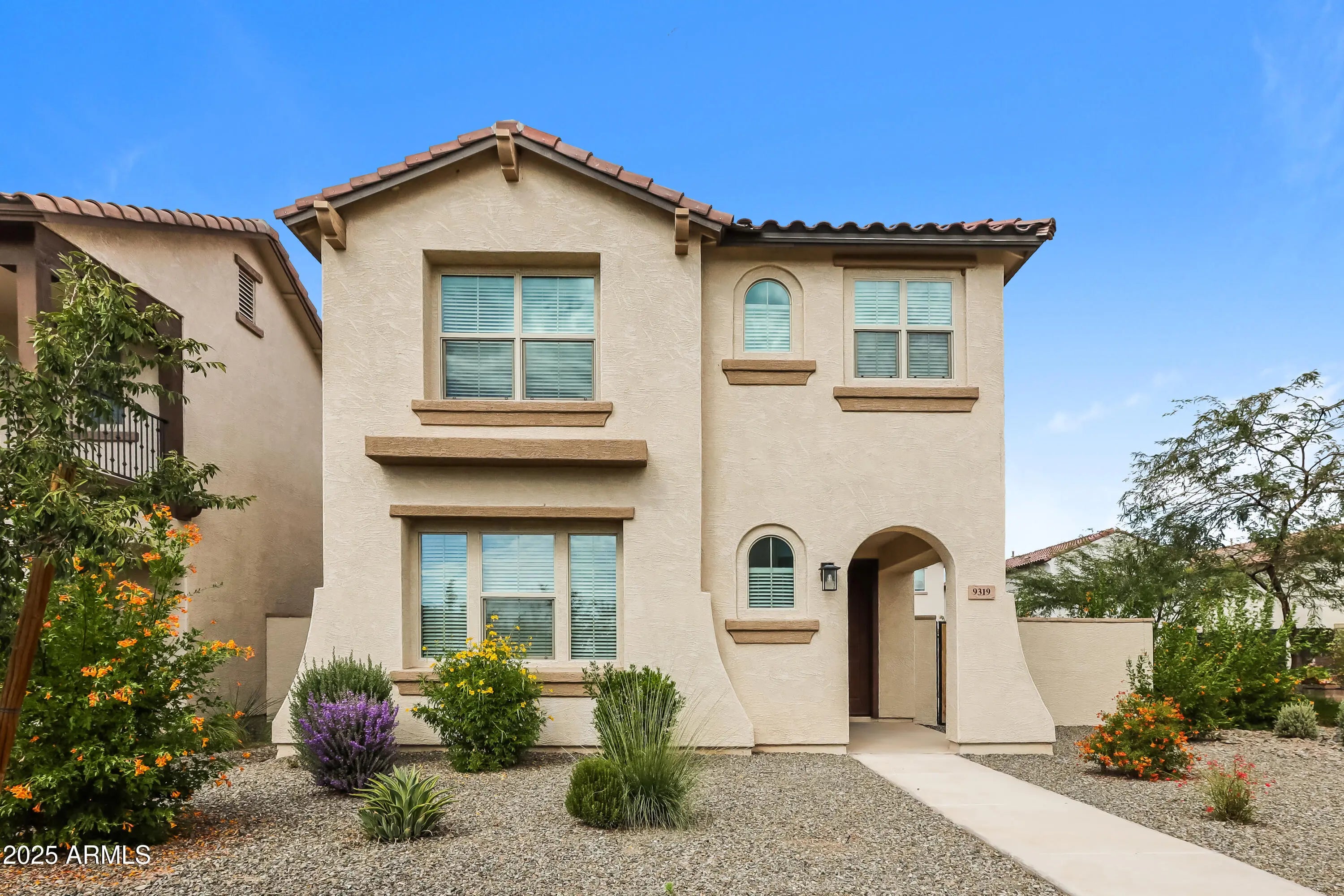 Photo of Listing #6931059