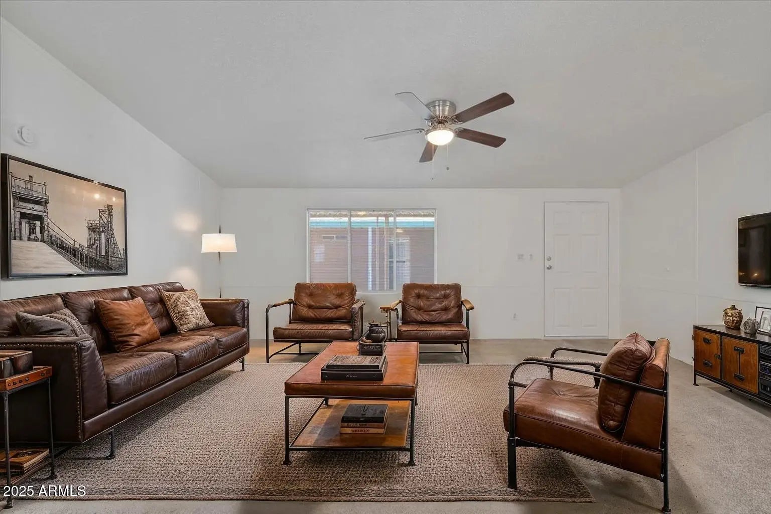 Photo of Listing #6930672