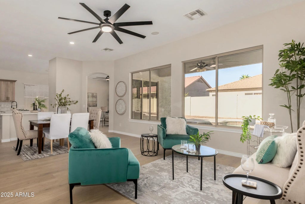 776 W Carob Way, Chandler