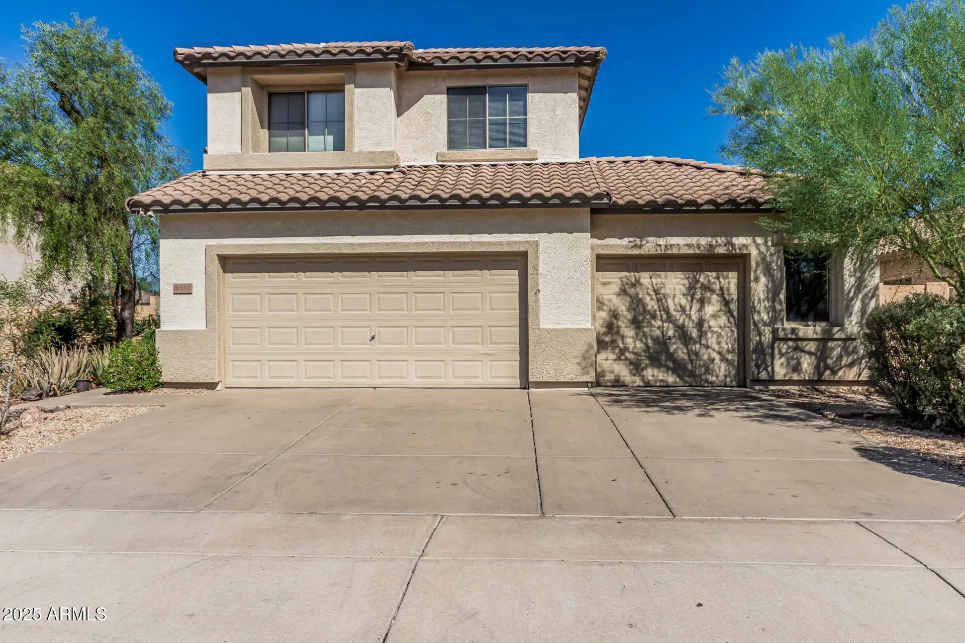 Photo of Listing #6931752