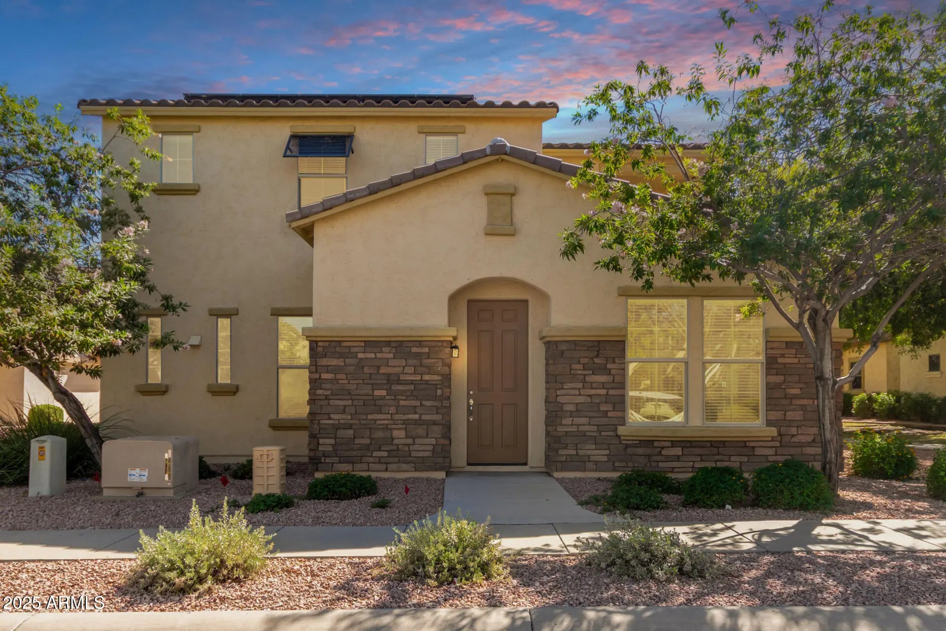 Photo of Listing #6931073