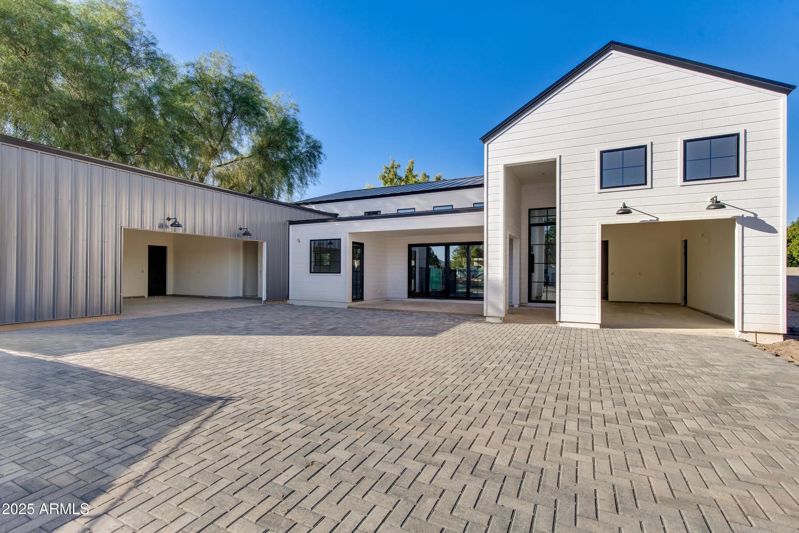 Photo of Listing #6931329