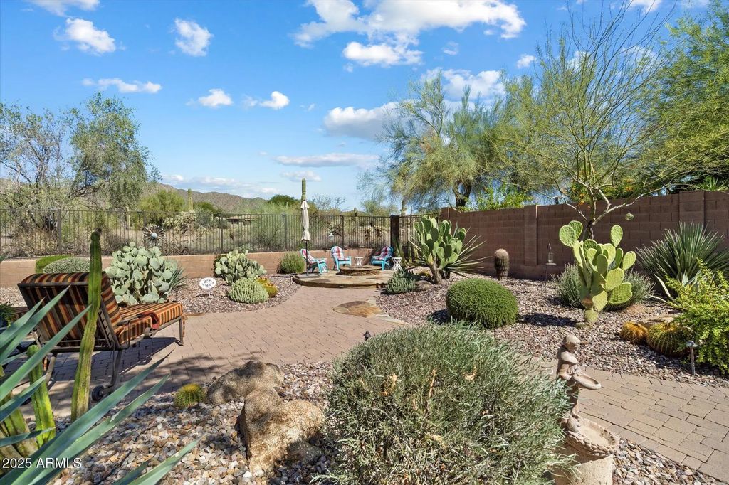 2366 W Muirfield Drive, Anthem