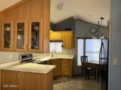 Photo of Listing #6930540