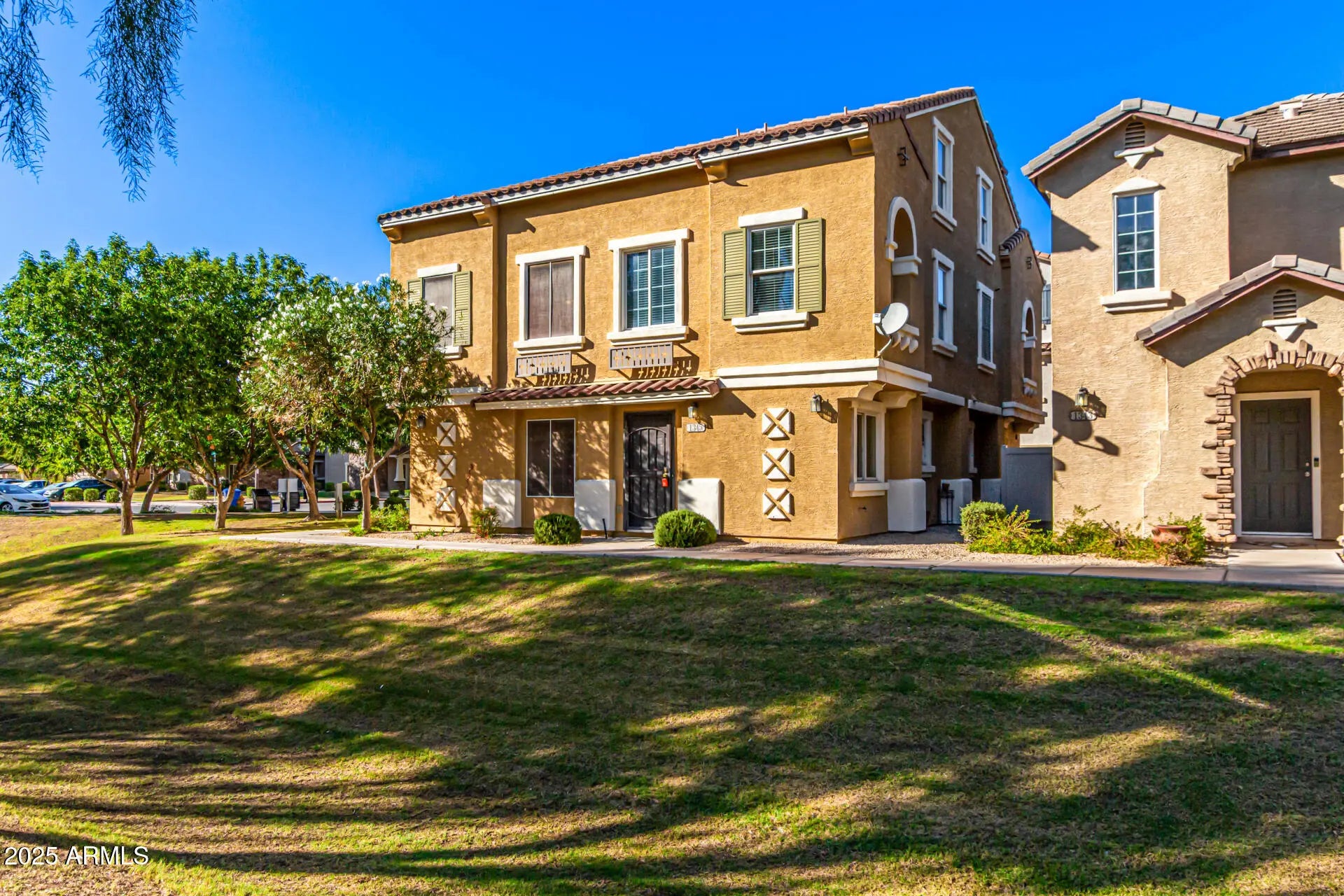 Photo of Listing #6931149