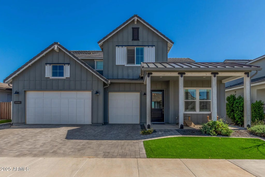 10981 N Hershey Street, Surprise