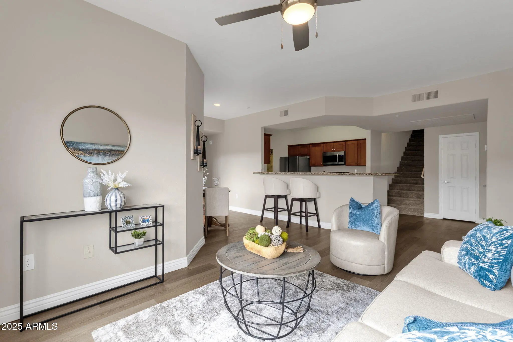 Photo of Listing #6931183