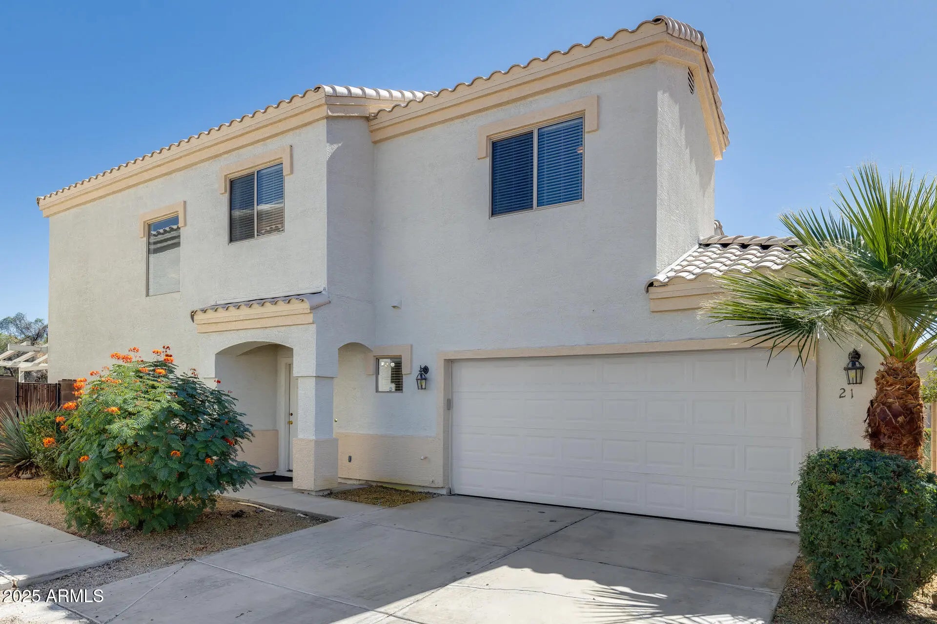 Photo of Listing #6930752